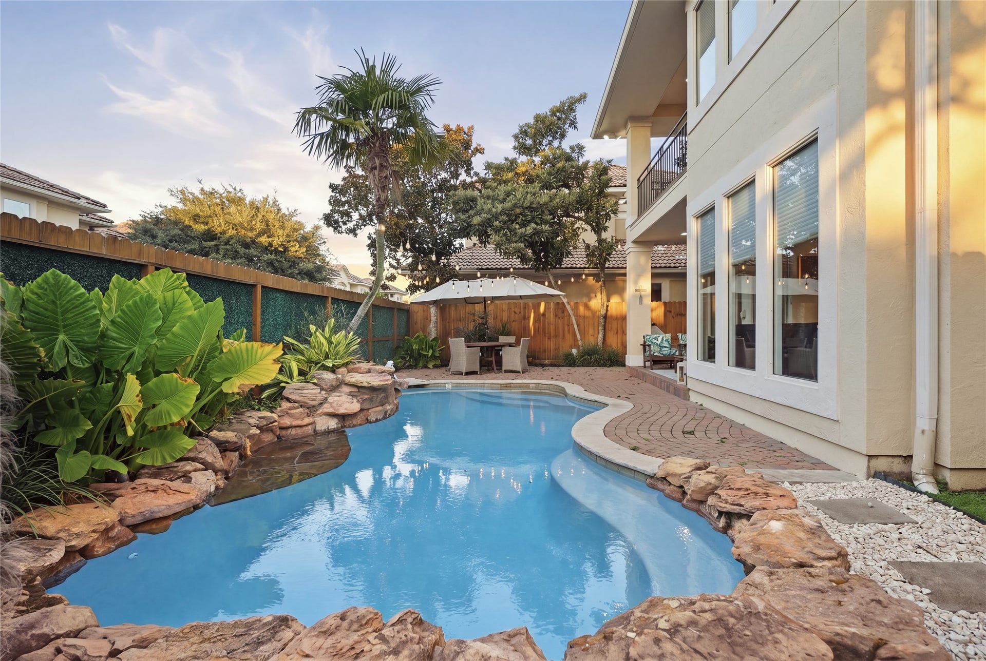 320 Harborside Circle, Kemah, TX 77565 320 Harborside Circle, Kemah, TX 77565