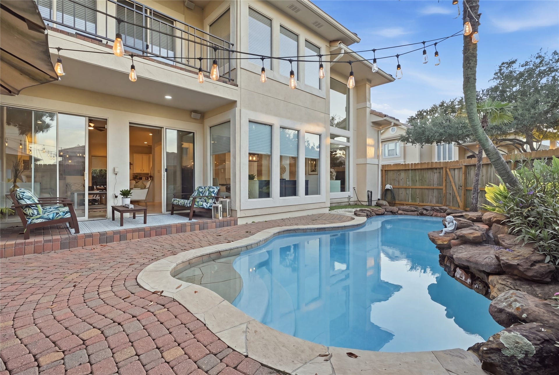 320 Harborside Circle, Kemah, TX 77565 320 Harborside Circle, Kemah, TX 77565