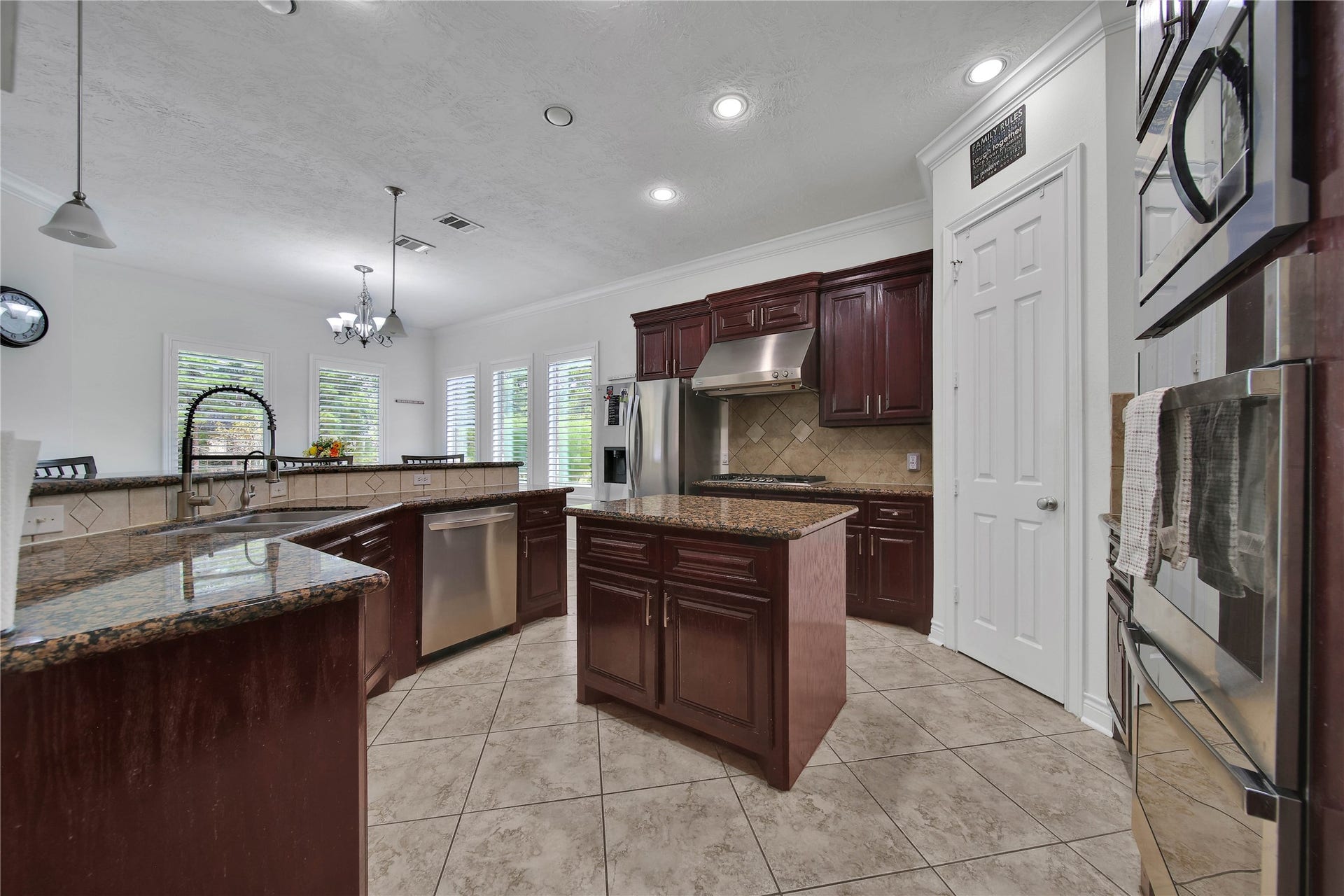 404 Trade Winds Court, Montgomery, TX 77316 404 Trade Winds Court, Montgomery, TX 77316