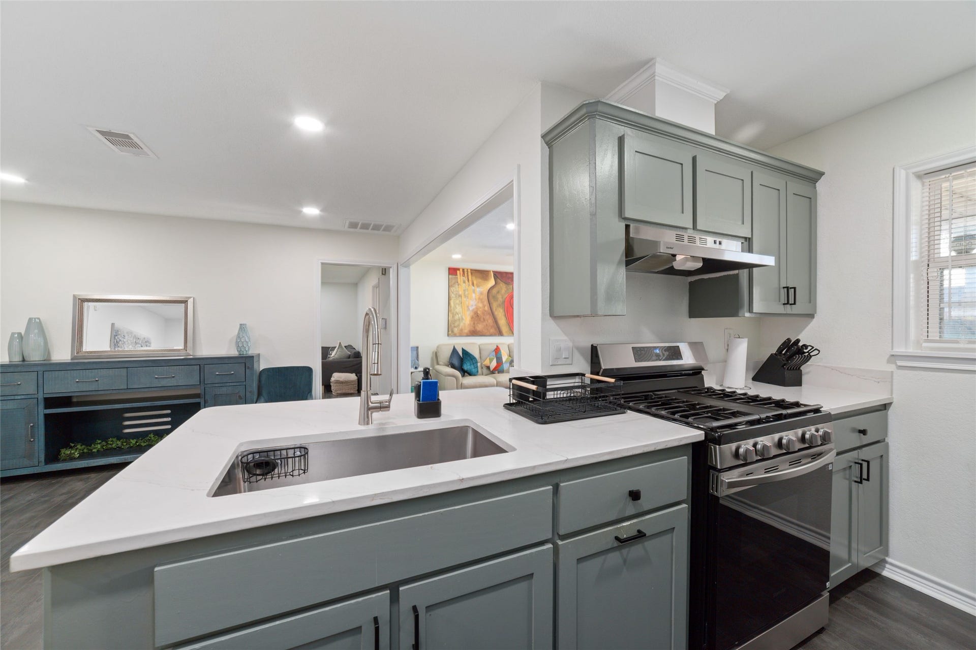 1302 56th Street, Galveston, TX 77551 1302 56th Street, Galveston, TX 77551
