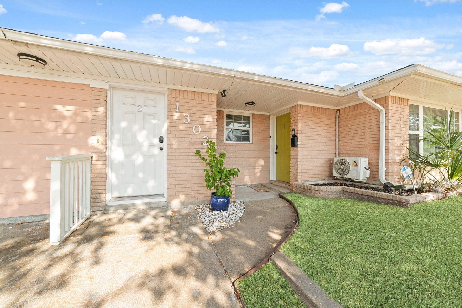 1302 56th Street, Galveston, TX 77551 1302 56th Street, Galveston, TX 77551