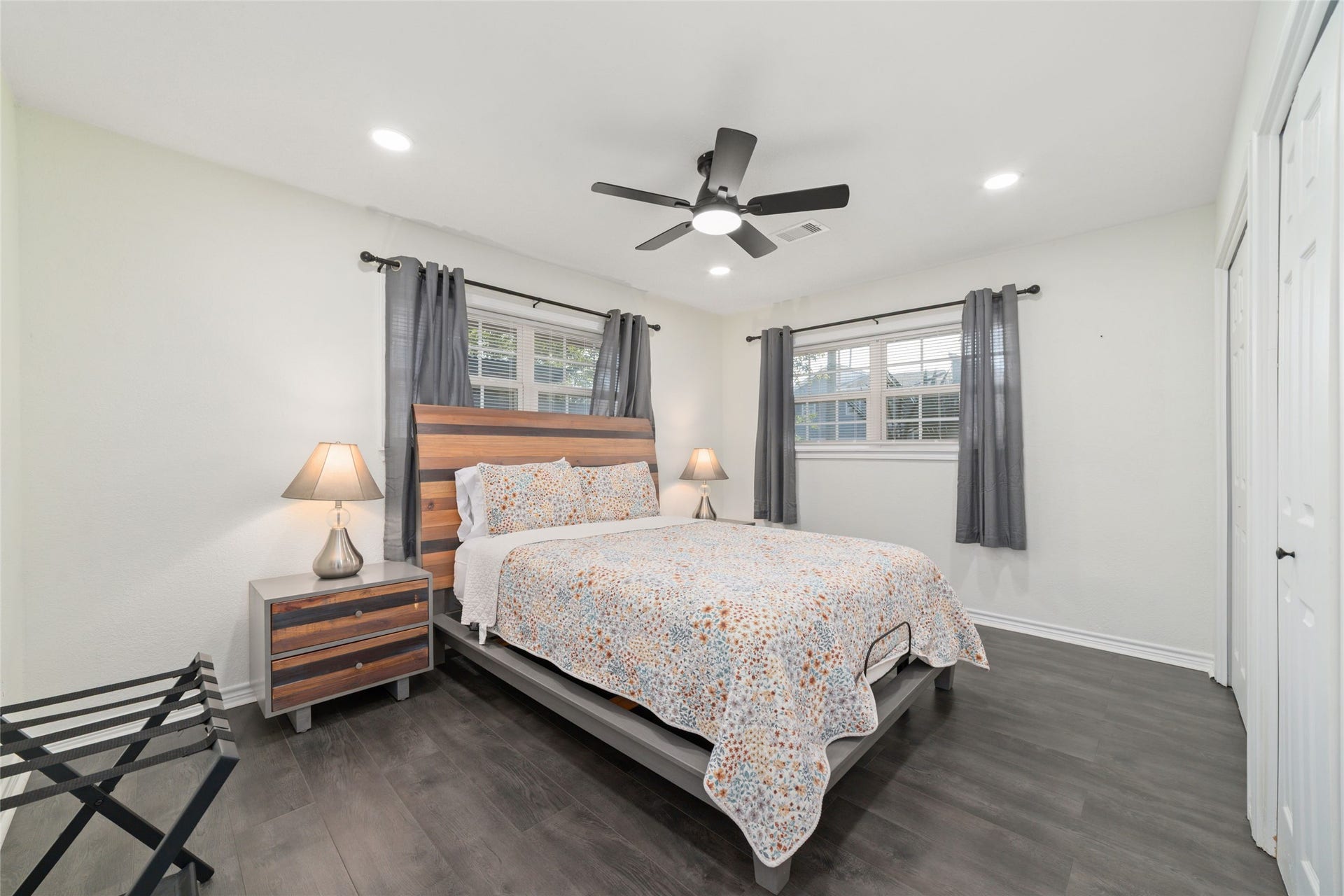 1302 56th Street, Galveston, TX 77551 1302 56th Street, Galveston, TX 77551