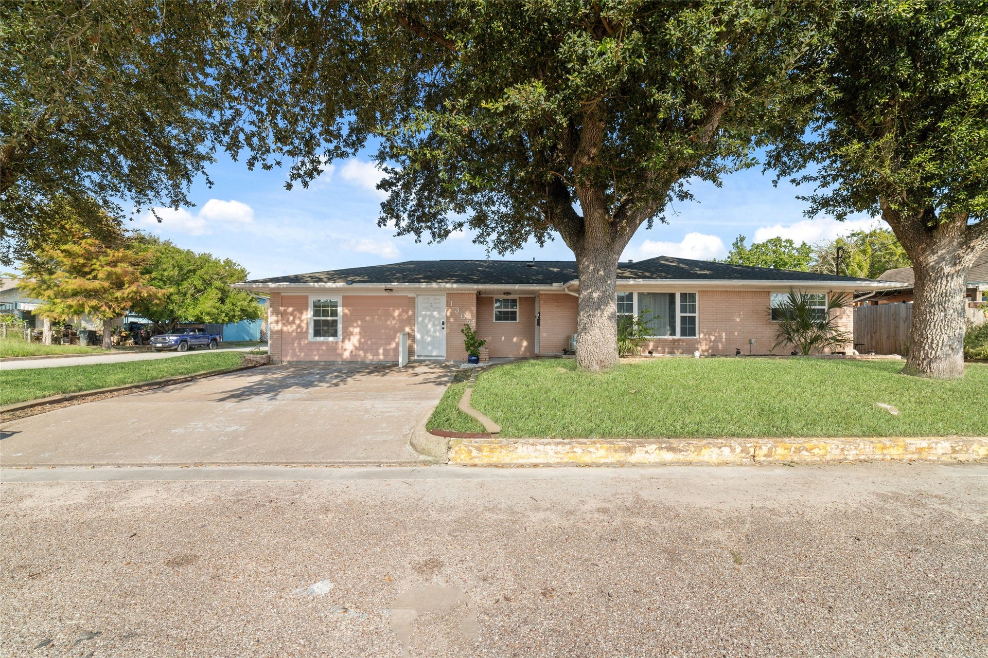 1302 56th Street, Galveston, TX 77551 1302 56th Street, Galveston, TX 77551