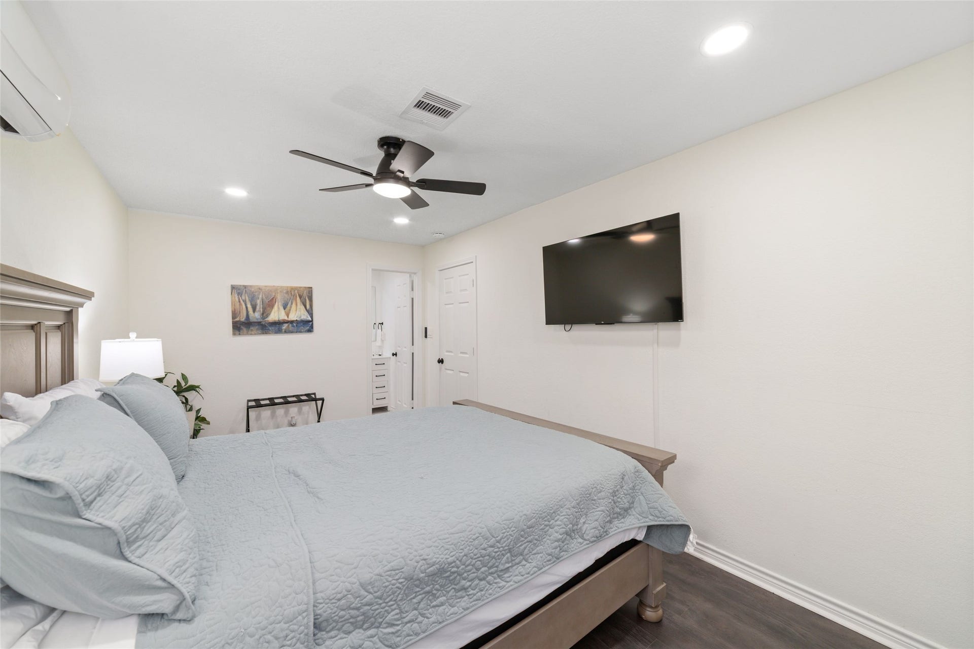 1302 56th Street, Galveston, TX 77551 1302 56th Street, Galveston, TX 77551