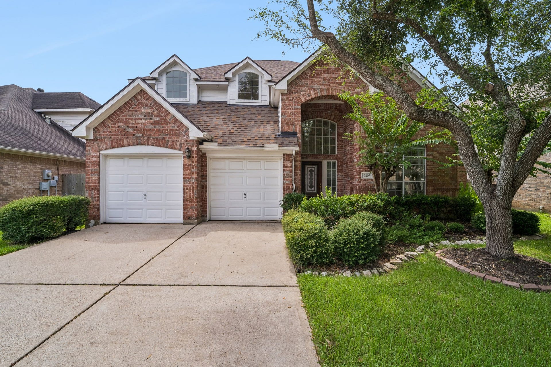 5807 Bayberry Way, Sugar Land, TX 77479 Front of the House