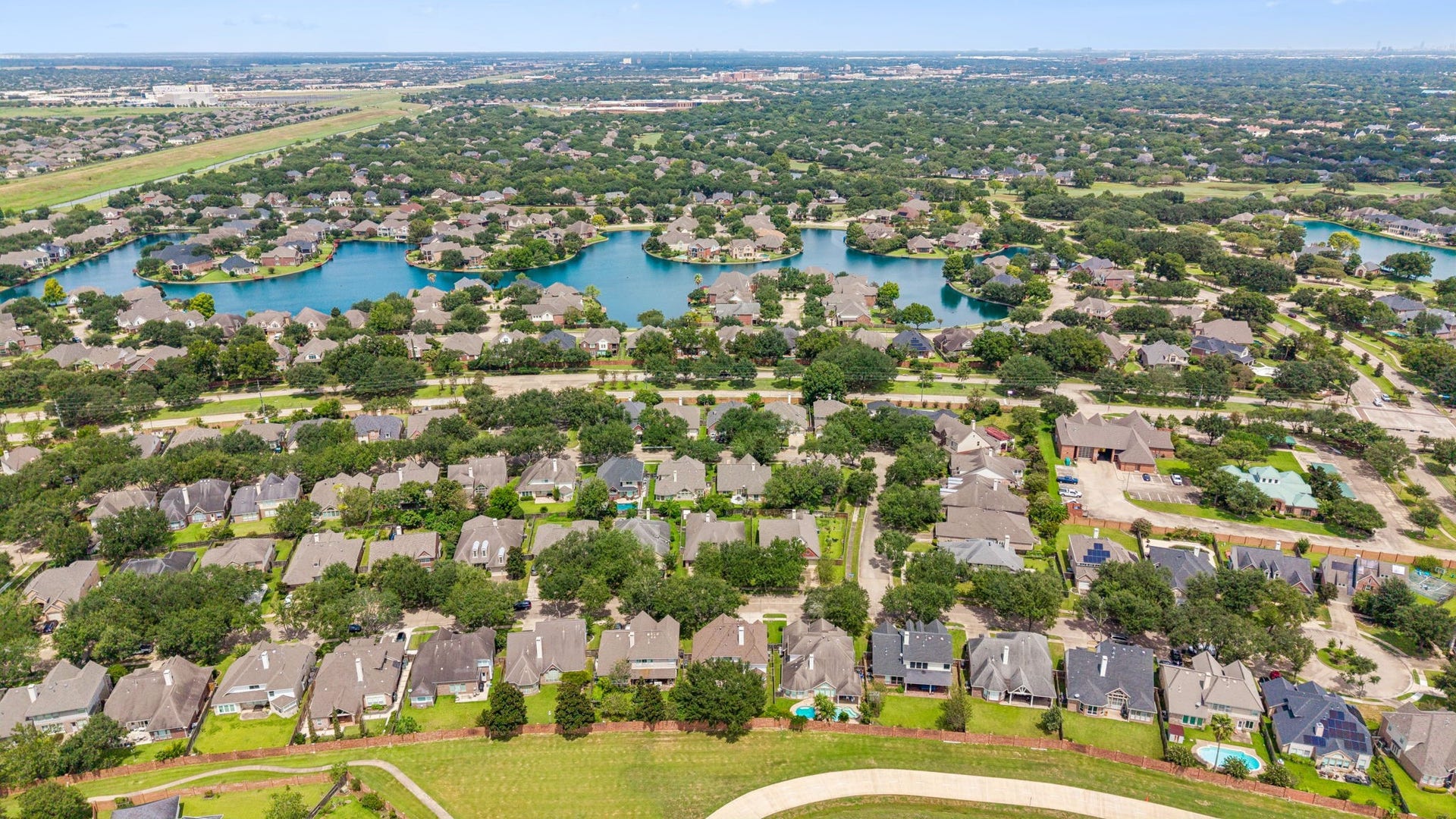 5807 Bayberry Way, Sugar Land, TX 77479 5807 Bayberry Way, Sugar Land, TX 77479