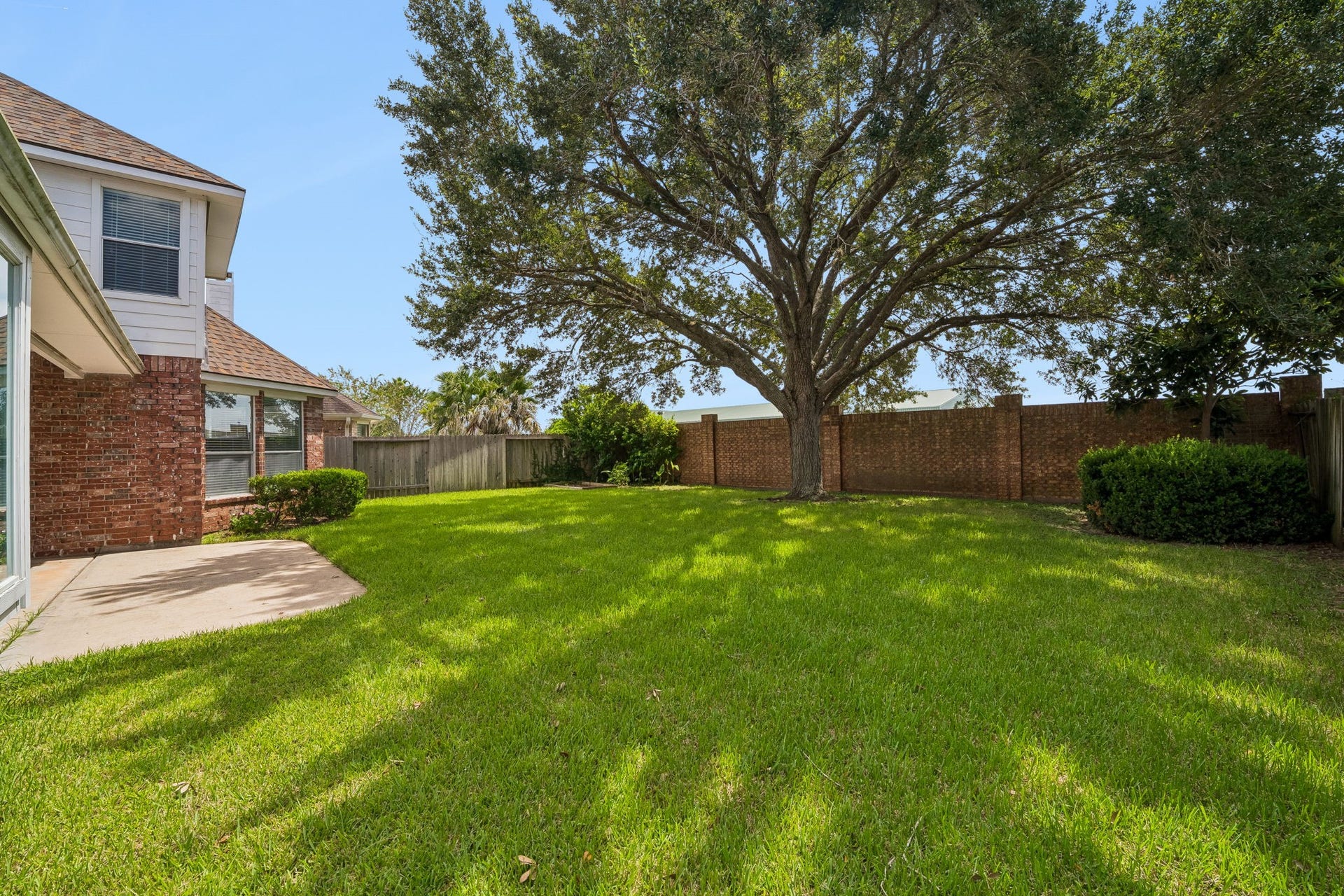 5807 Bayberry Way, Sugar Land, TX 77479 5807 Bayberry Way, Sugar Land, TX 77479