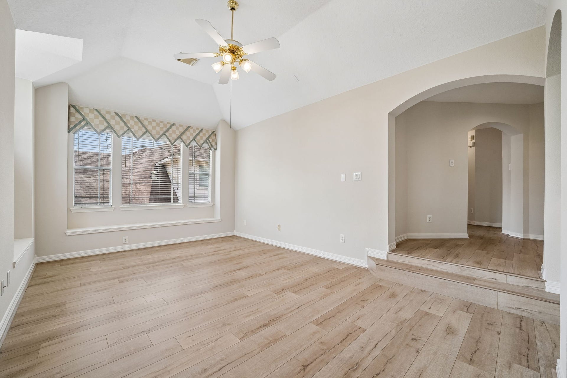 5807 Bayberry Way, Sugar Land, TX 77479 5807 Bayberry Way, Sugar Land, TX 77479