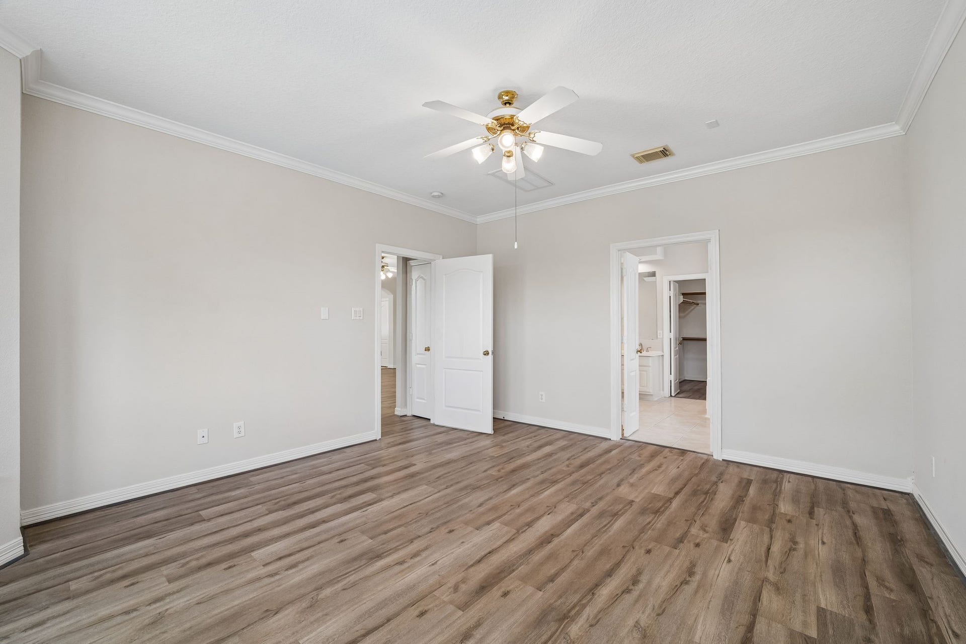 5807 Bayberry Way, Sugar Land, TX 77479 5807 Bayberry Way, Sugar Land, TX 77479