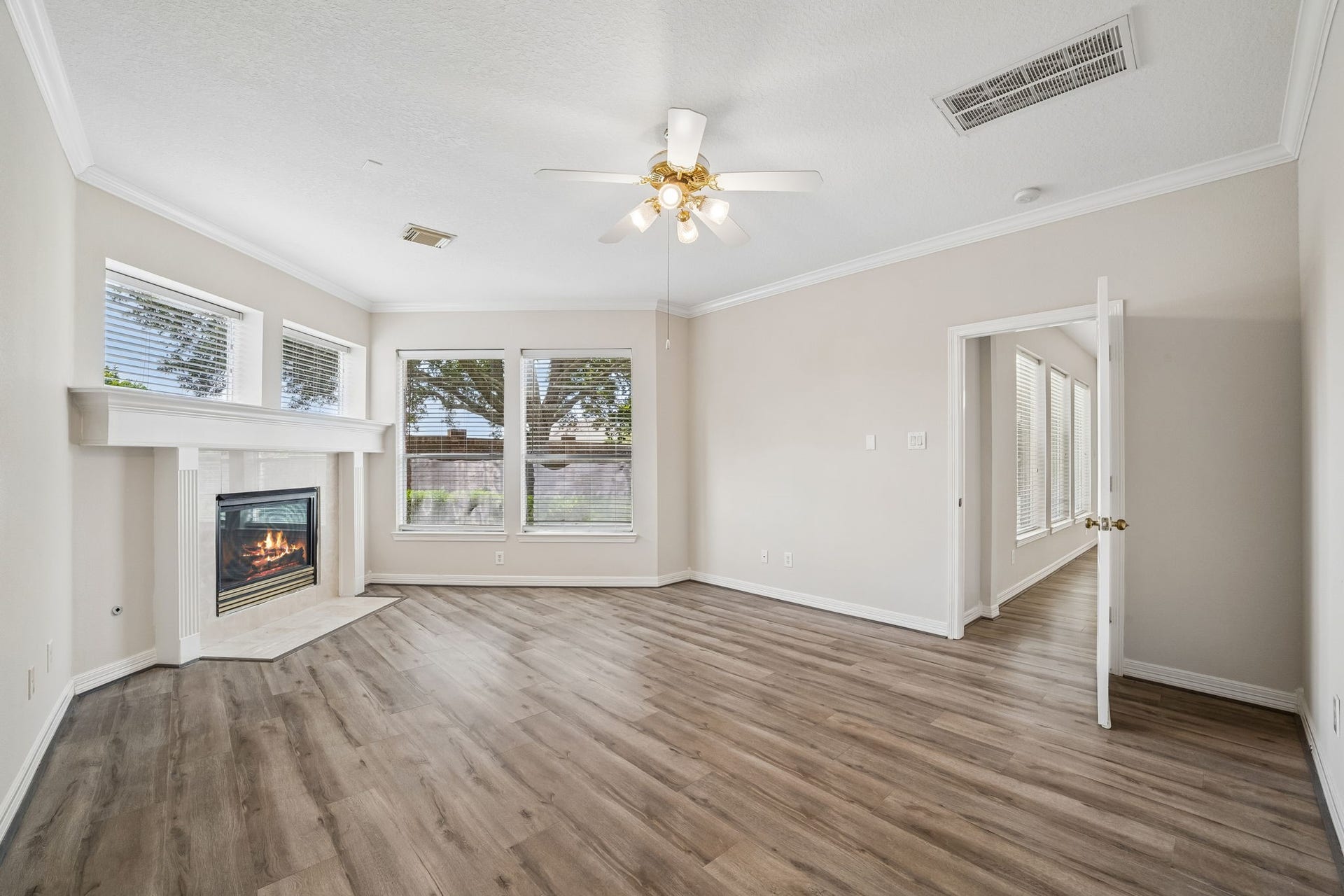5807 Bayberry Way, Sugar Land, TX 77479 5807 Bayberry Way, Sugar Land, TX 77479