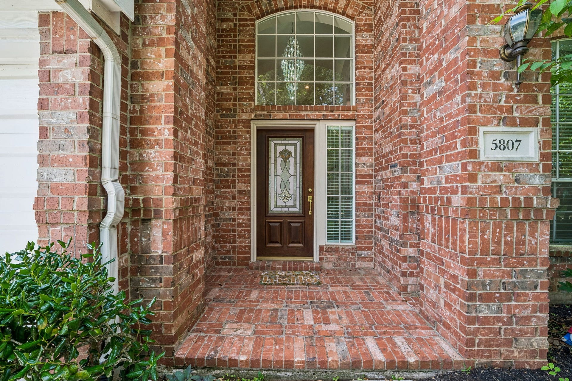 5807 Bayberry Way, Sugar Land, TX 77479 Front Entrance