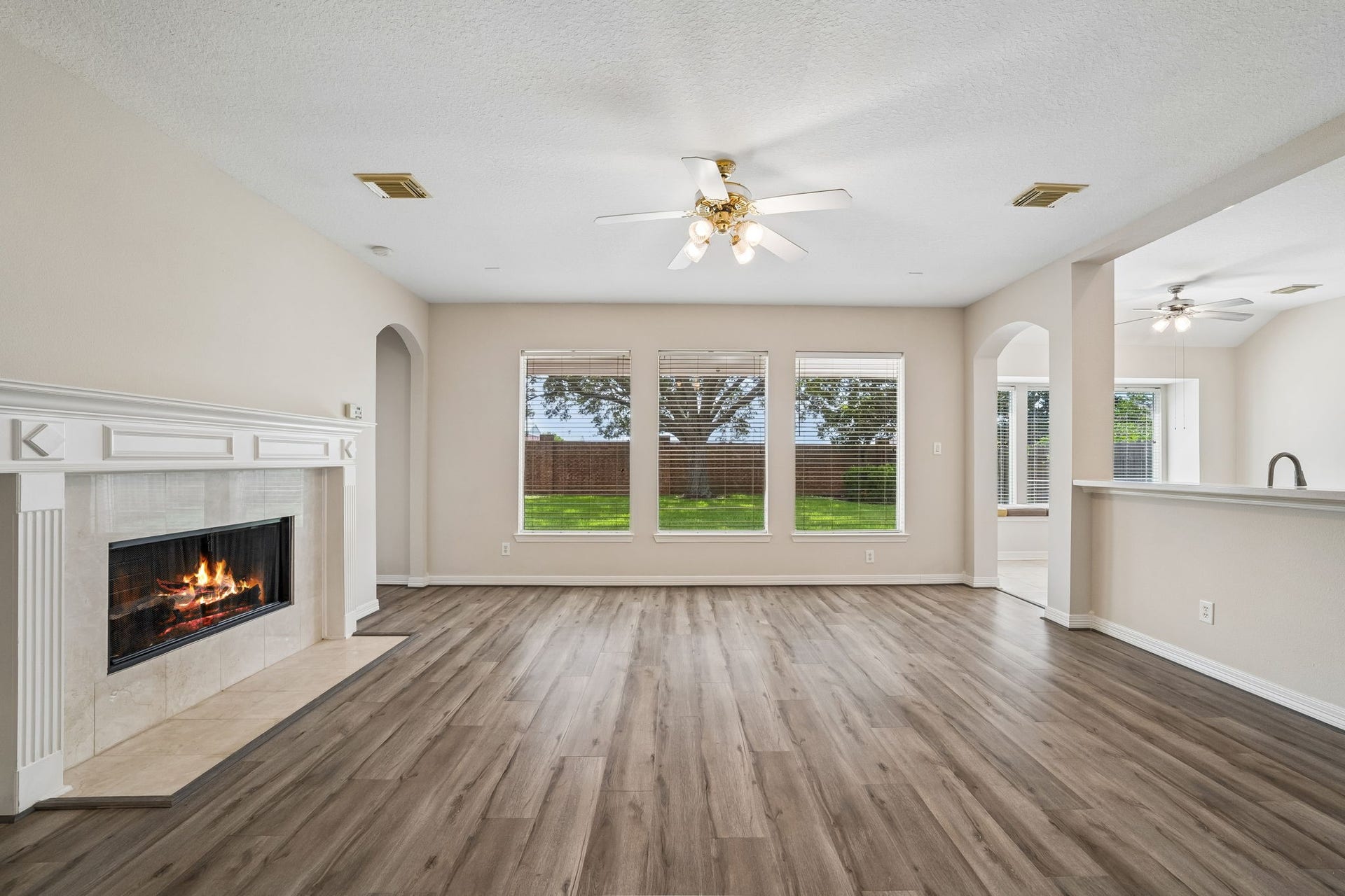 5807 Bayberry Way, Sugar Land, TX 77479 5807 Bayberry Way, Sugar Land, TX 77479