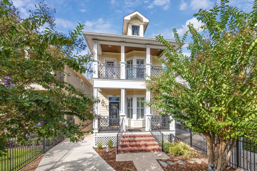 Property photo for 1315 W 22nd Street, Houston, TX