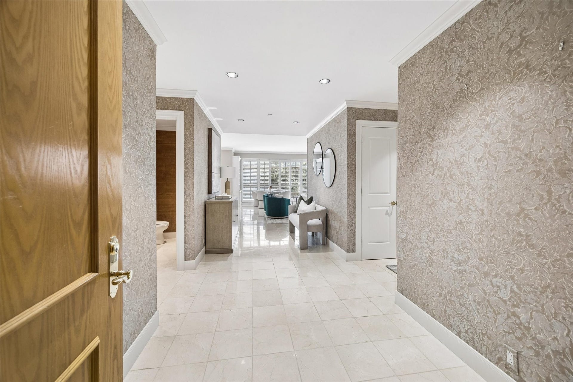 Welcome to Unit 23 at the Montebello.  The formal entry.