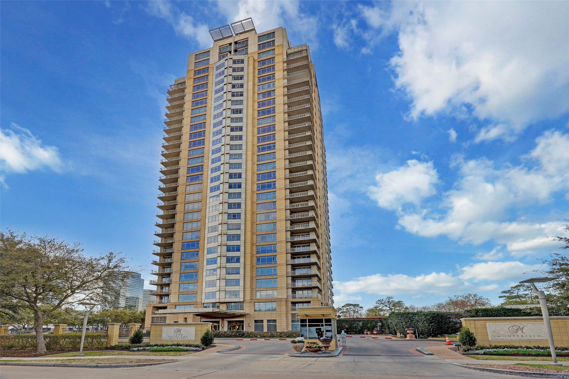 1100 Uptown Park Boulevard, #23, Houston, TX 77056