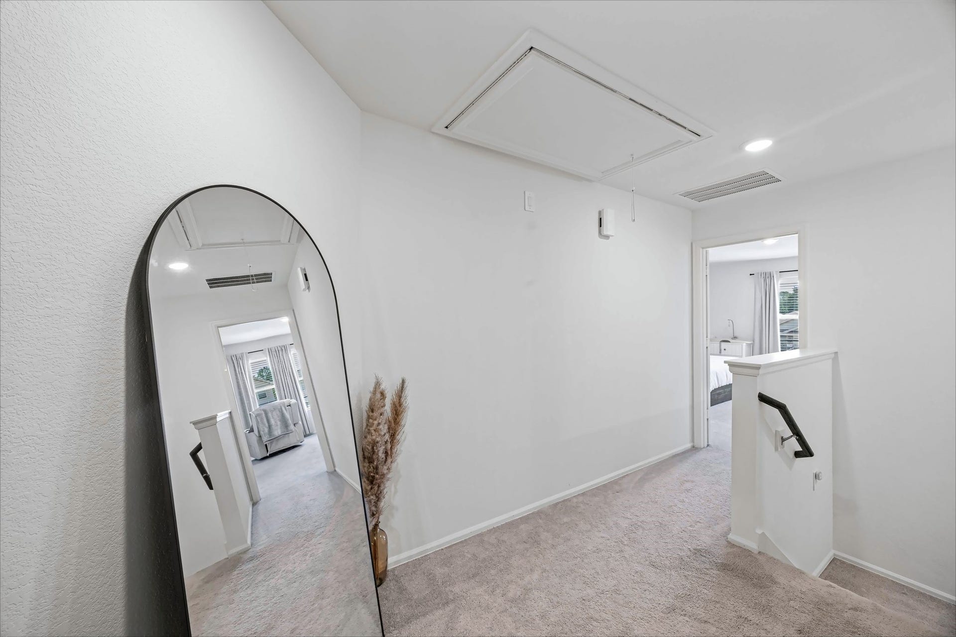 17811 Pemswood Drive, Hockley, TX 77447 Upstairs landing with carpet and natural light