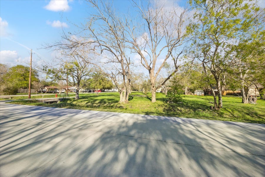 Property photo for 3109 Texas Avenue, Dickinson, TX