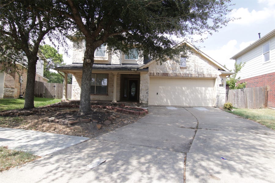Property photo for 11409 Morning Brook Drive, Pearland, TX