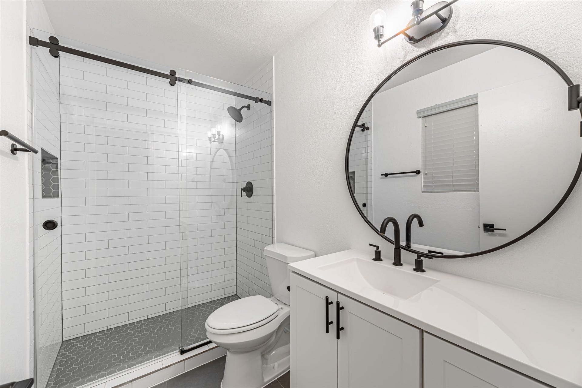9414 Springview Lane, Houston, TX 77080 9414 Springview Lane, Houston, TX 77080