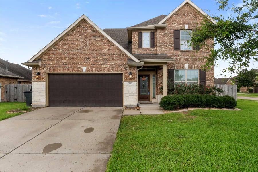 Property photo for 102 Blossom Terrace Lane, Rosenberg, TX