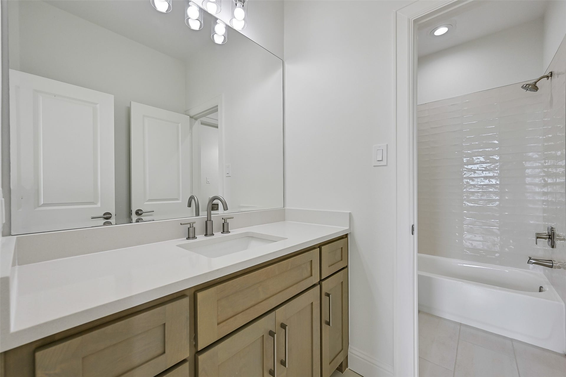 1627 Bay Pointe Drive, Galveston, TX 77554 1627 Bay Pointe Drive, Galveston, TX 77554