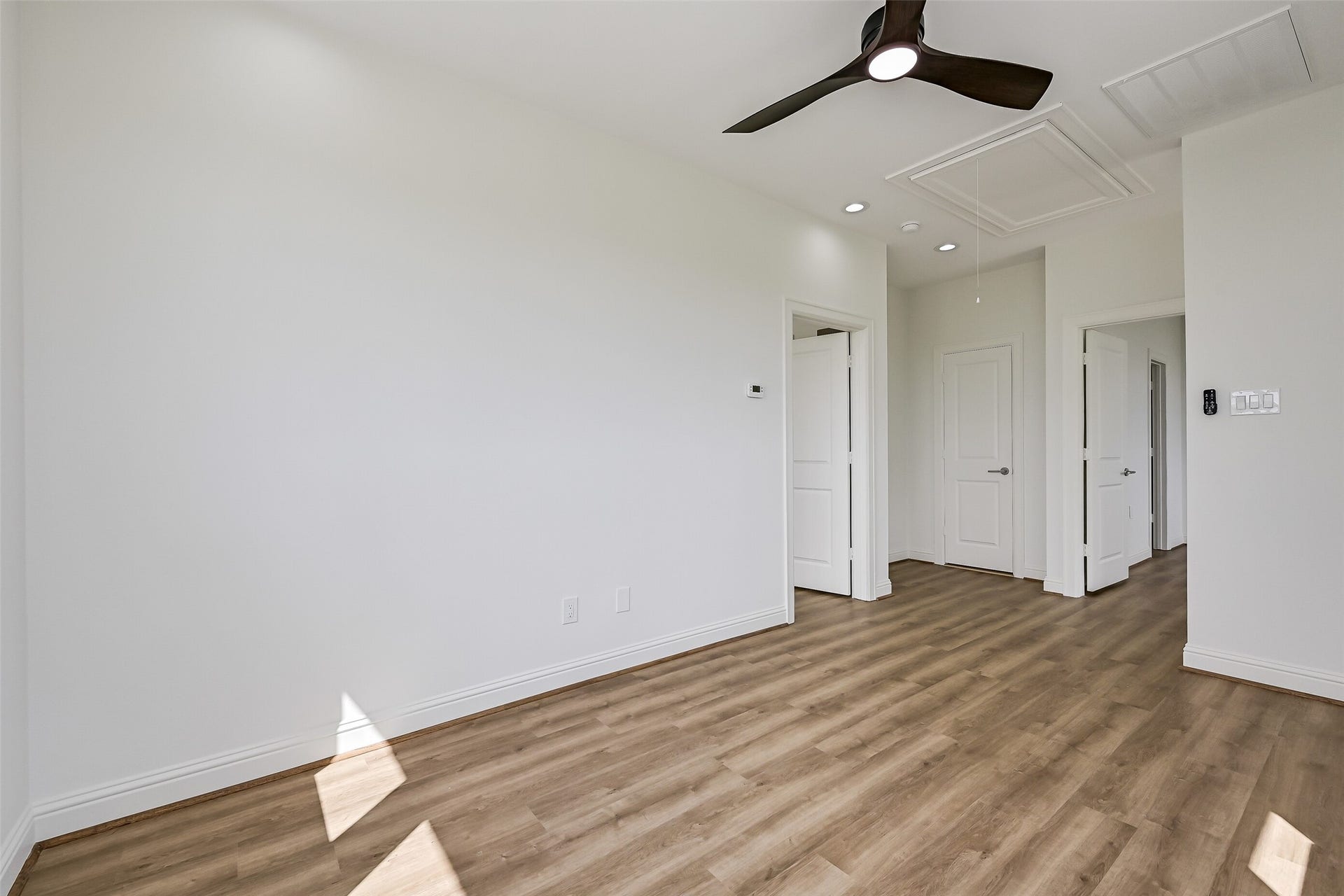 1627 Bay Pointe Drive, Galveston, TX 77554 An additional view of the family room.