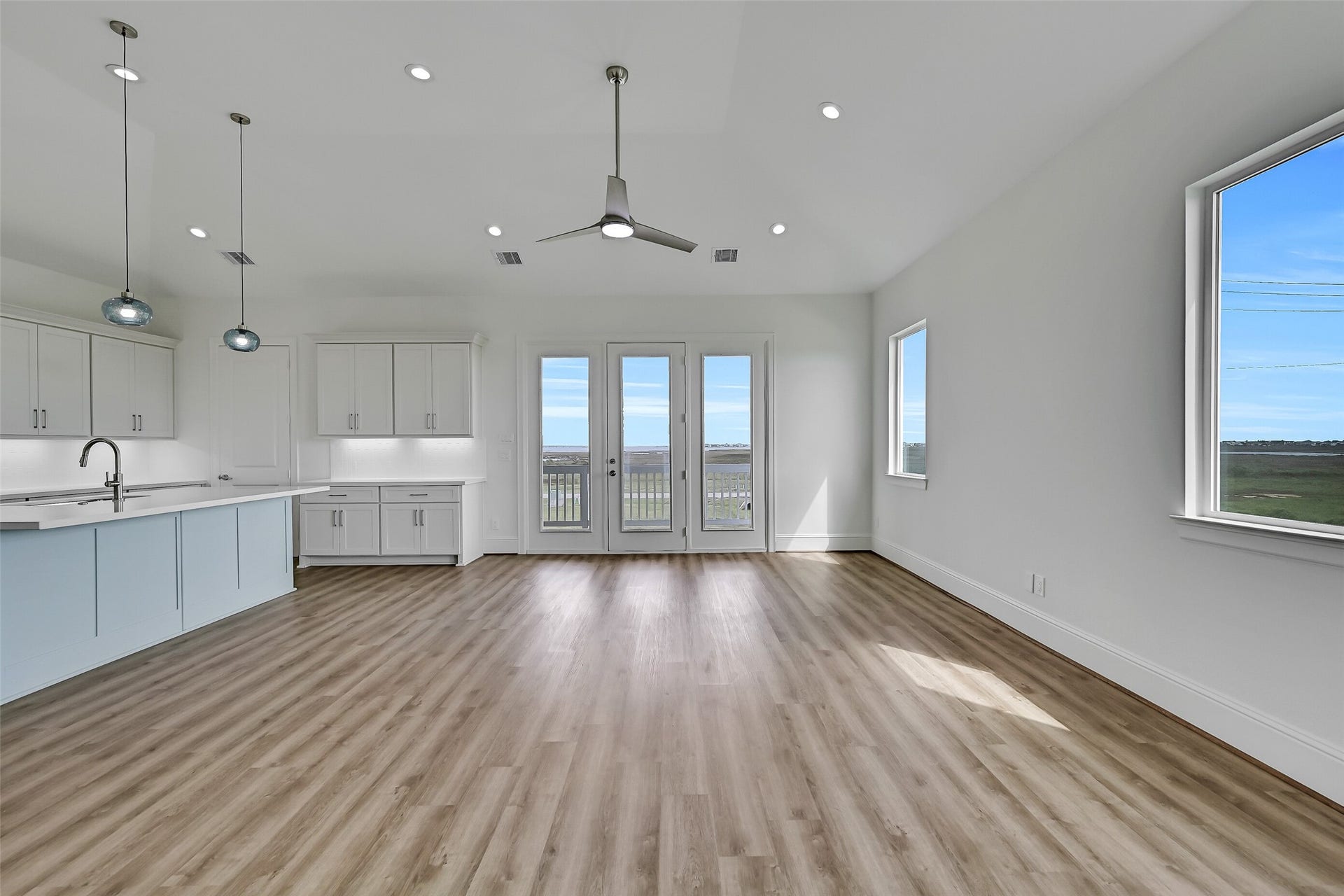 1627 Bay Pointe Drive, Galveston, TX 77554 The kitchen is conveniently located just off the living area, creating a seamless flow between spaces and making hosting and entertaining effortless.