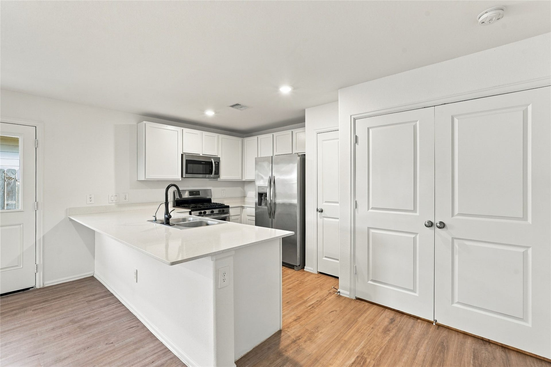 967 Oak Mist Lane, Magnolia, TX 77354 967 Oak Mist Lane, Magnolia, TX 77354