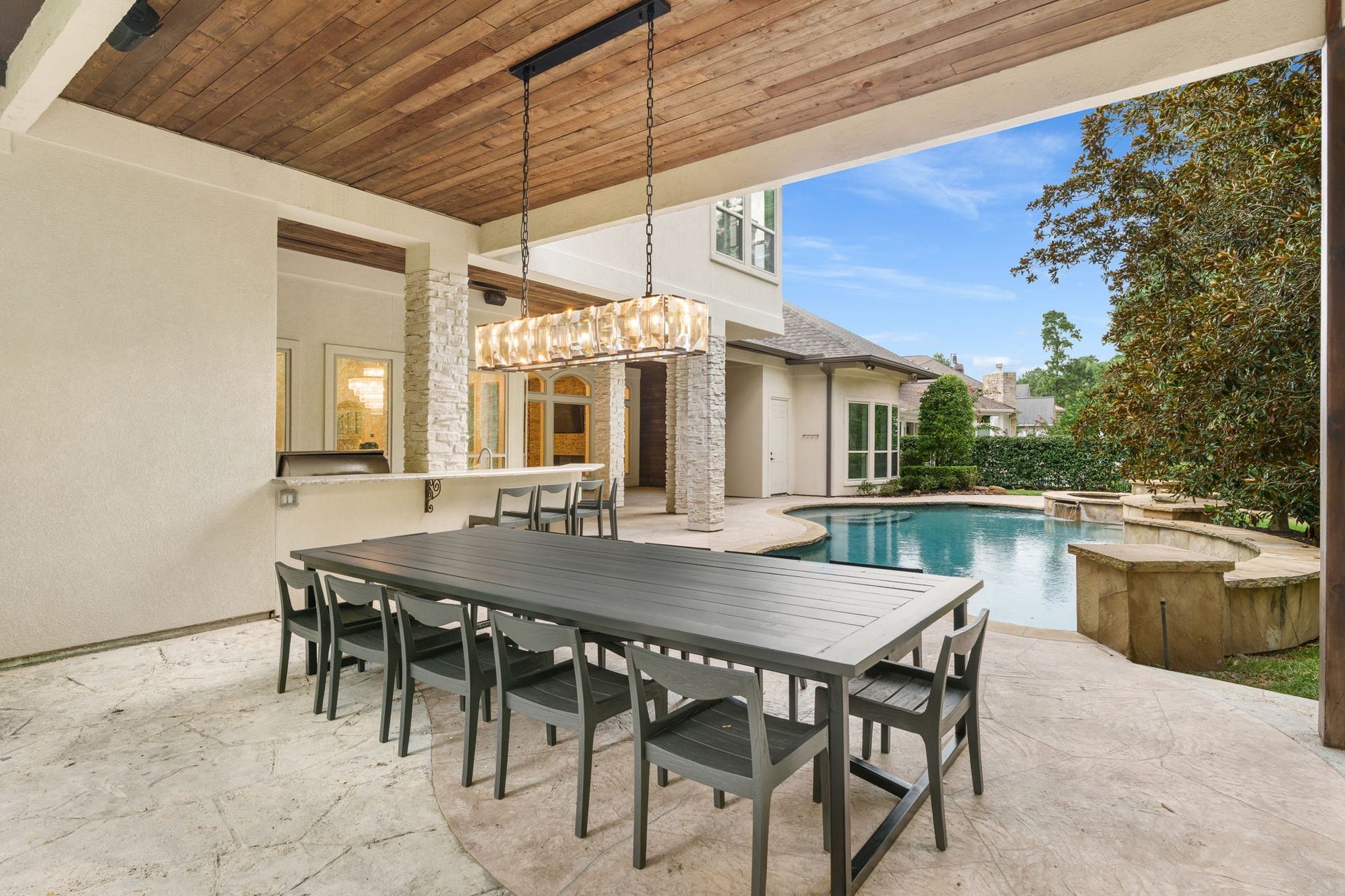 98 W Ambassador Bend, The Woodlands, TX 77382 98 W Ambassador Bend, The Woodlands, TX 77382