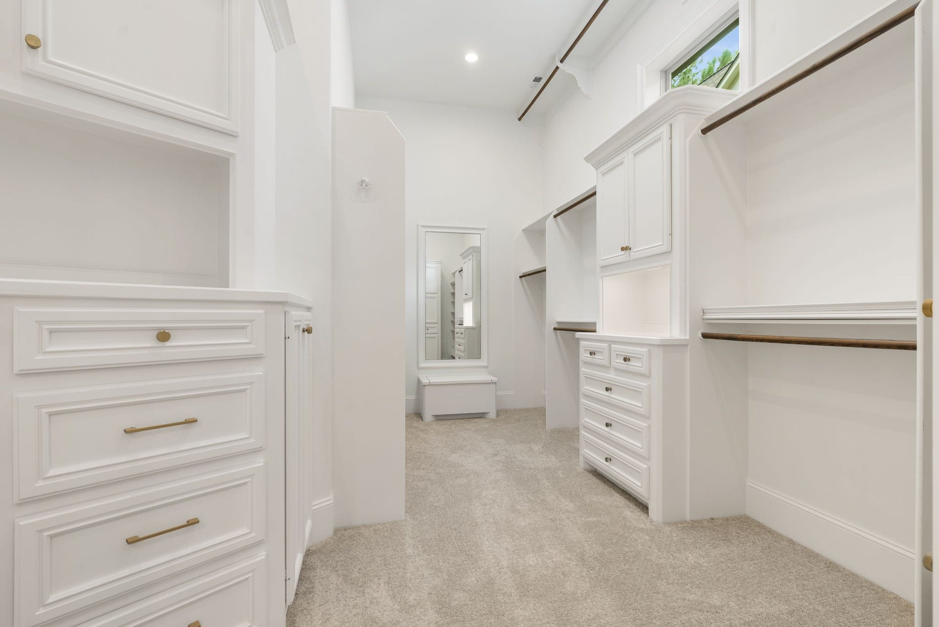 98 W Ambassador Bend, The Woodlands, TX 77382 98 W Ambassador Bend, The Woodlands, TX 77382