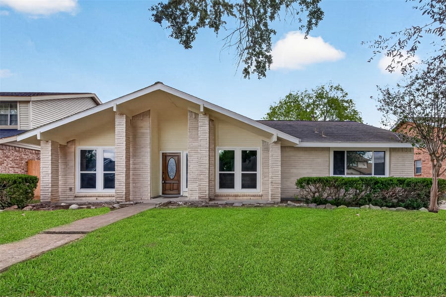 Property photo for 11034 Hidden Bend Drive, Houston, TX