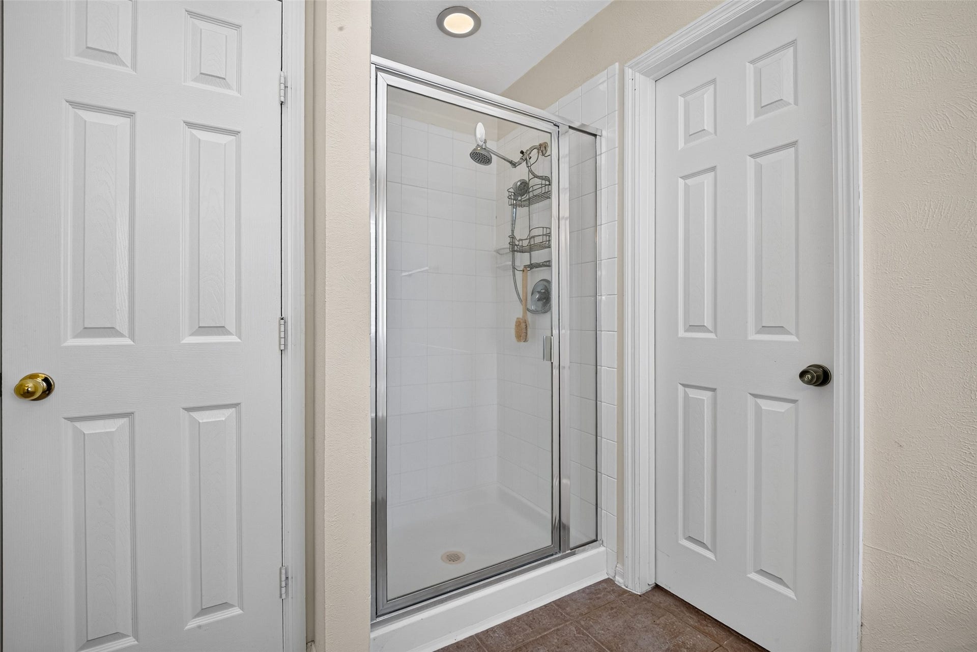 18 Valley Oaks Circle, The Woodlands, TX 77382 18 Valley Oaks Circle, The Woodlands, TX 77382