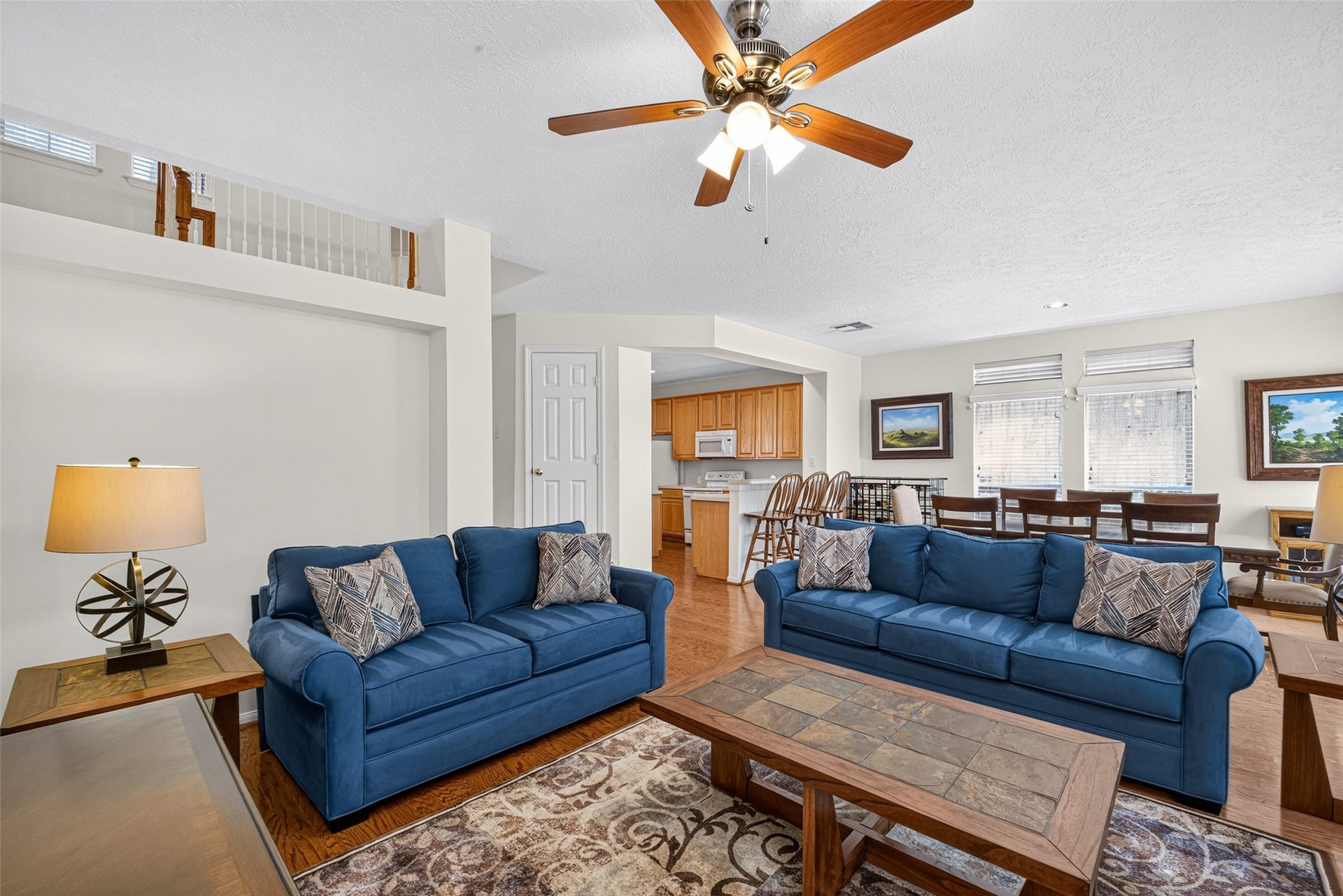 18 Valley Oaks Circle, The Woodlands, TX 77382 18 Valley Oaks Circle, The Woodlands, TX 77382