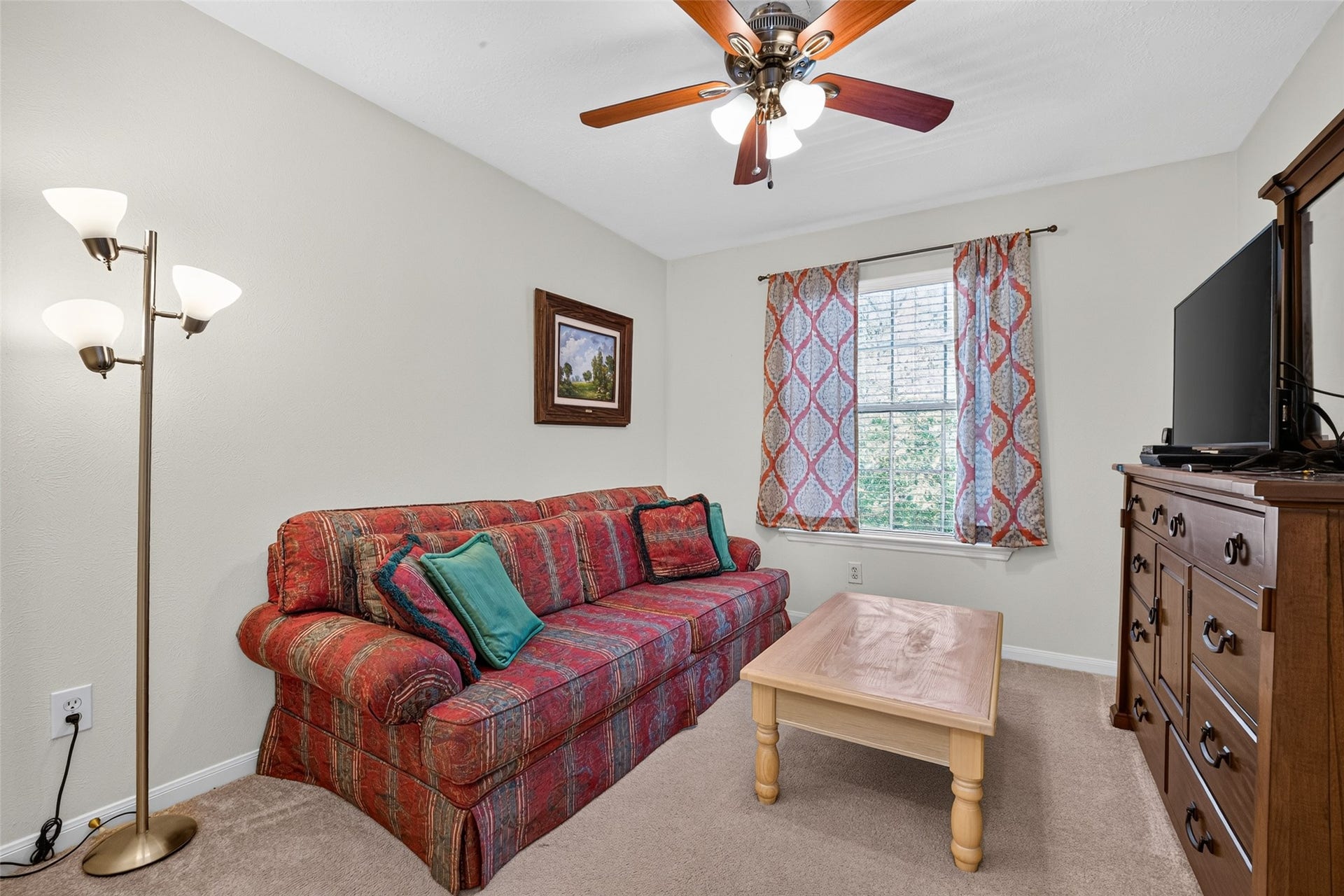 18 Valley Oaks Circle, The Woodlands, TX 77382 18 Valley Oaks Circle, The Woodlands, TX 77382