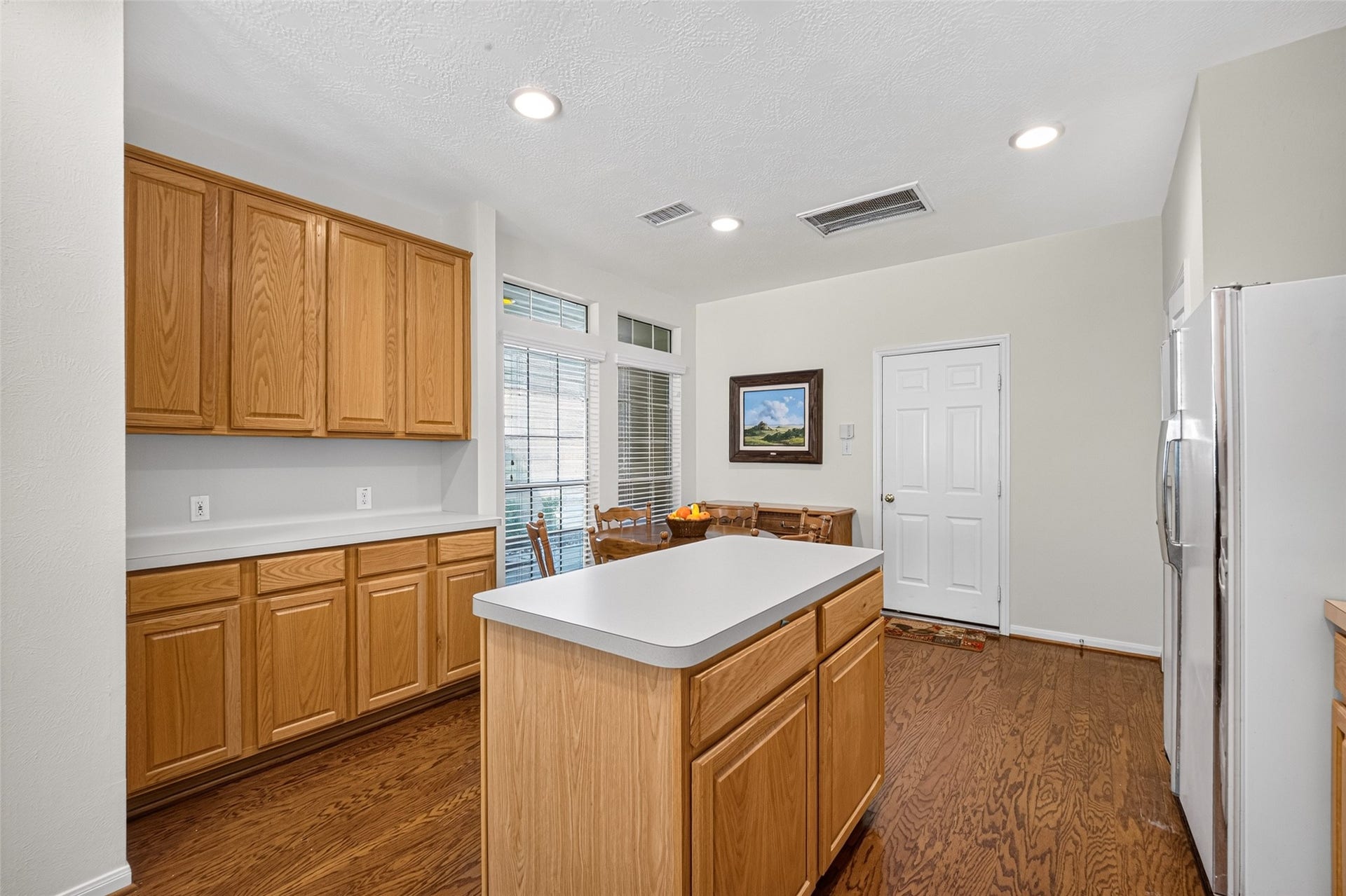 18 Valley Oaks Circle, The Woodlands, TX 77382 18 Valley Oaks Circle, The Woodlands, TX 77382