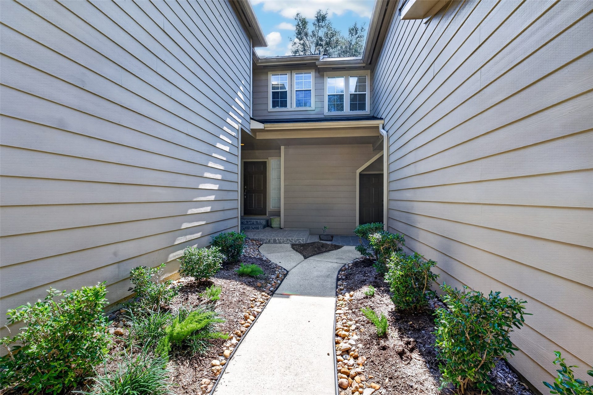 18 Valley Oaks Circle, The Woodlands, TX 77382 18 Valley Oaks Circle, The Woodlands, TX 77382