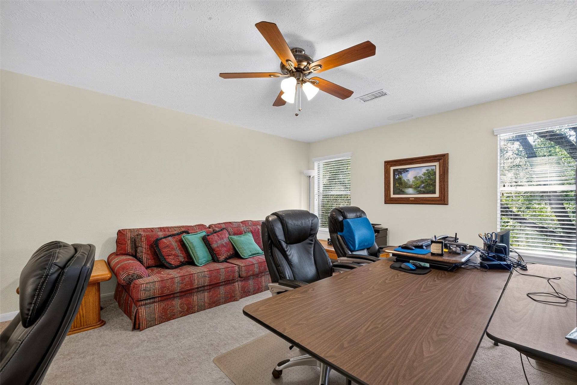 18 Valley Oaks Circle, The Woodlands, TX 77382 18 Valley Oaks Circle, The Woodlands, TX 77382