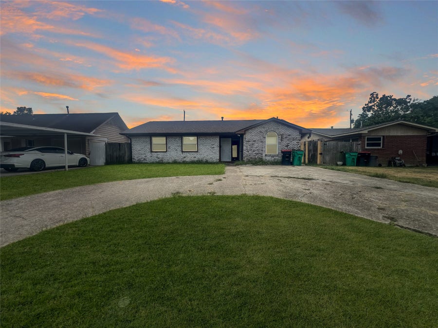 Property photo for 705 Harold Lane, Baytown, TX