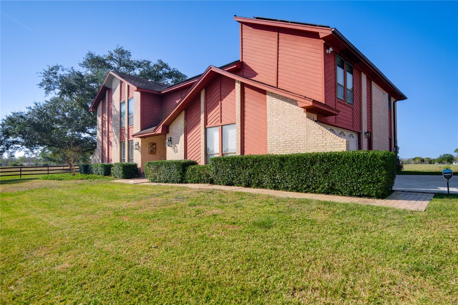 Property photo for 3600 West South, Alvin, TX