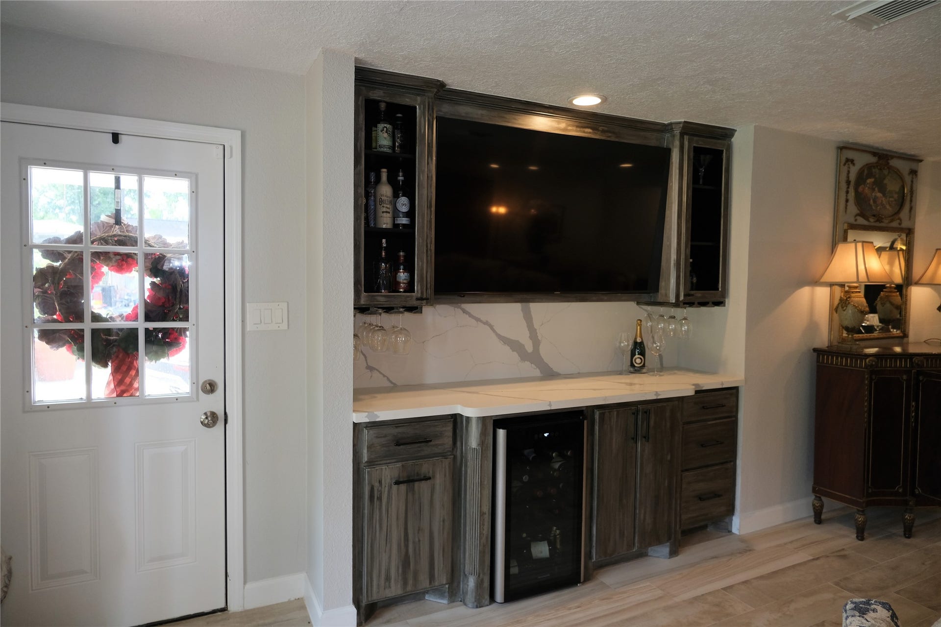 7713 Valley View Lane, Houston, TX 77074