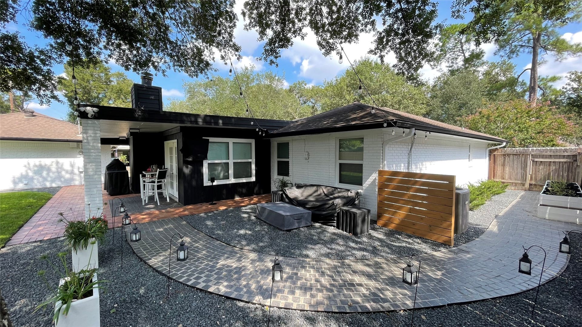 7713 Valley View Lane, Houston, TX 77074