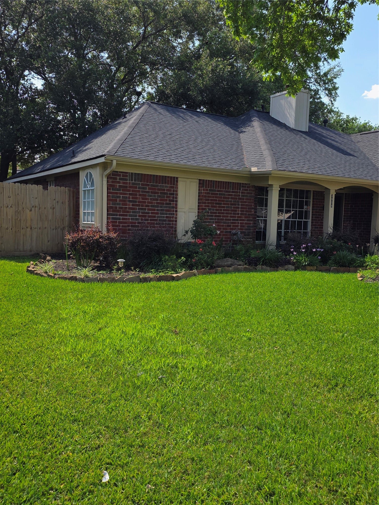3909 Regency Drive, Deer Park, TX 77536 3909 Regency Drive, Deer Park, TX 77536