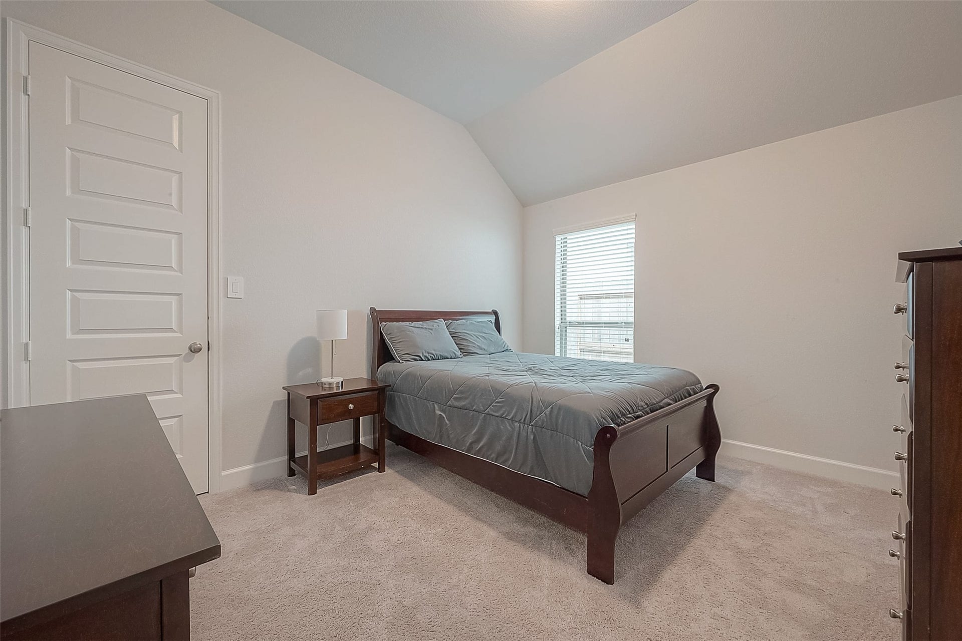 29042 Hauter Way, Fulshear, TX 77441 Secondary bedroom with plenty of natural light