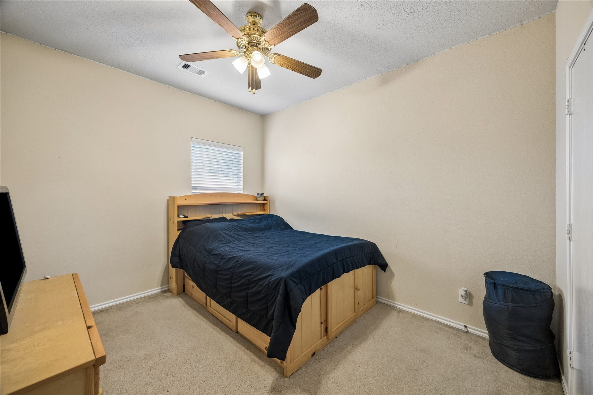 805 Indigo Springs Lane, La Marque, TX 77568 805 Indigo Springs Lane, La Marque, TX 77568