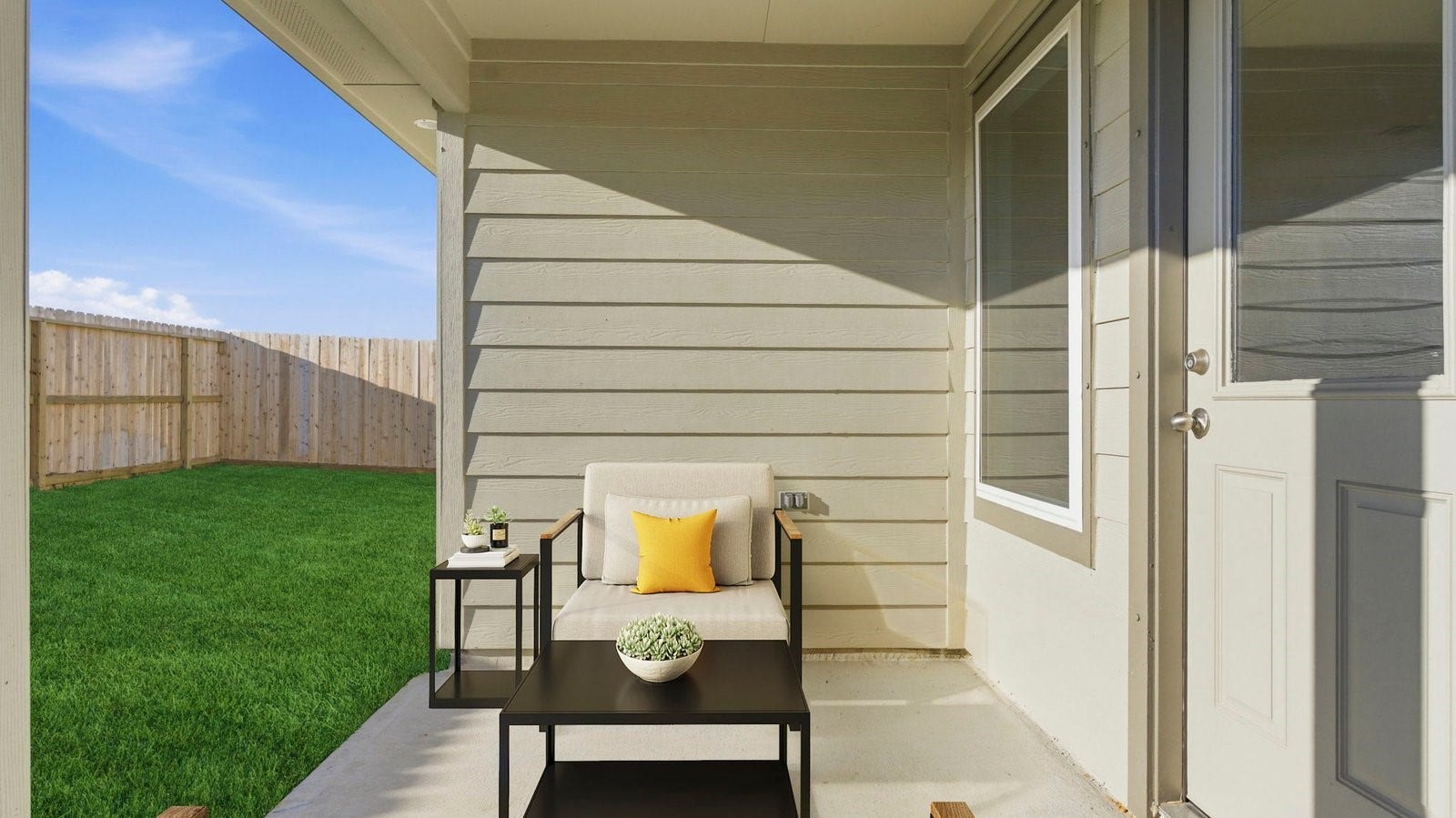 3510 Wild Mustang Street, League City, TX 77511 Outdoor covered patio with room for outdoor furniture to enjoy the backyard in those cooler months