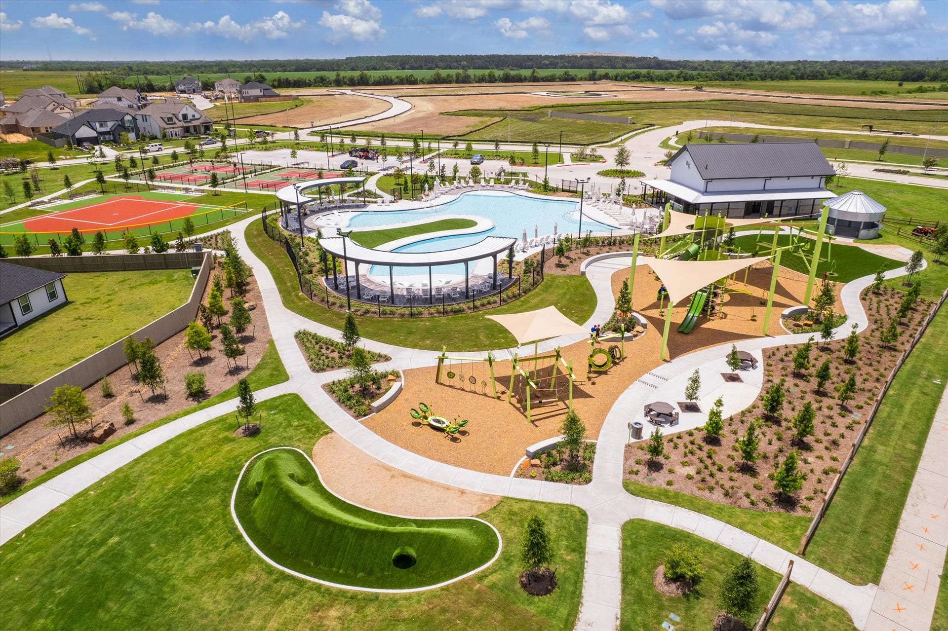 3510 Wild Mustang Street, League City, TX 77511 Community amenities