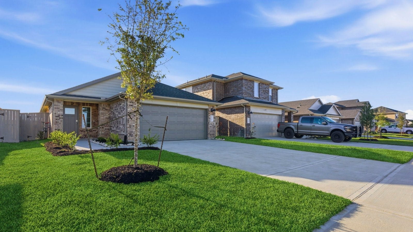 3510 Wild Mustang Street, League City, TX 77511 distance view of the home from the street