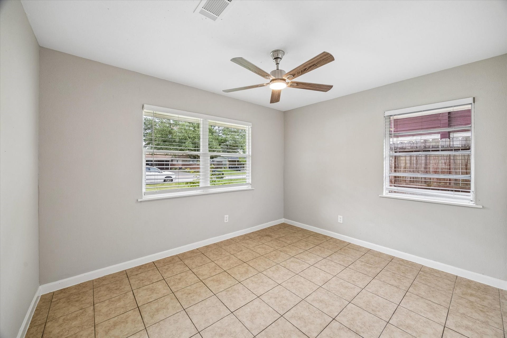 626 Sulphur Street, Houston, TX 77034
