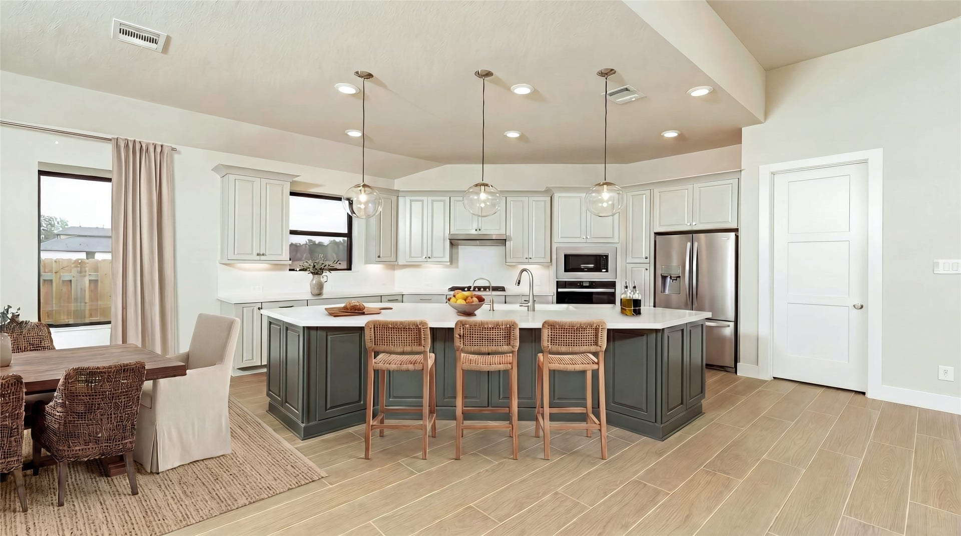 1915 Langford Street, Montgomery, TX 77316 The kitchen is the beating heart of any homeit pumps life into every other room and this kitchen is no exception! *Virtually Staged