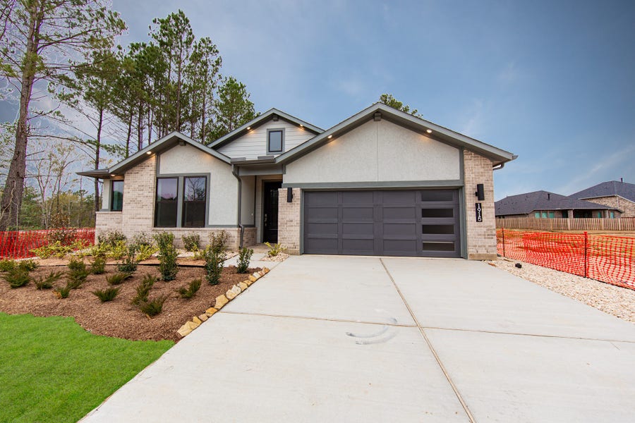 Property photo for 1915 Langford Street, Montgomery, TX